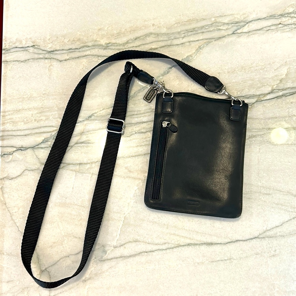 Coach travel crossbody in black leather